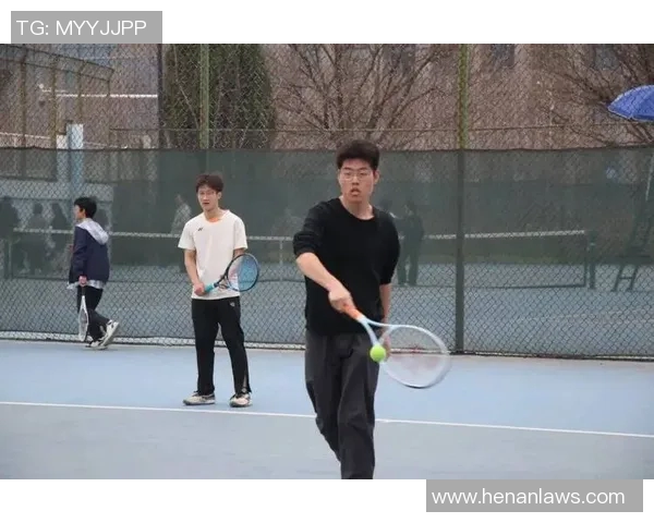 西安网球队的力量与梦想：聚焦青春与拼搏的网球之路